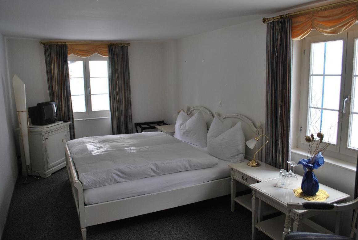 Hotel Rhonequelle Oberwald Bagian luar foto